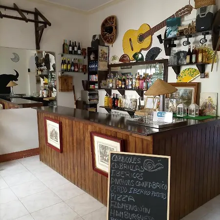 Guest house Venta De Abajo El Castillo de las Guardas