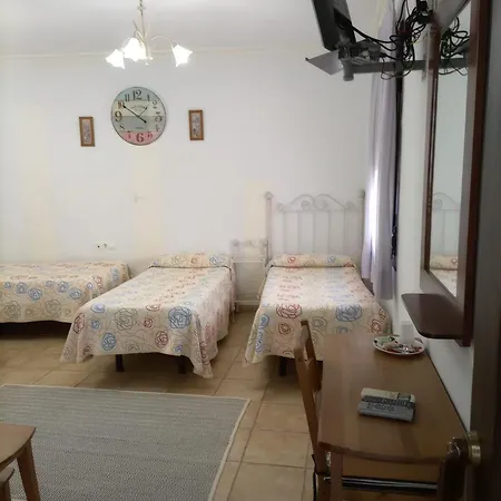 Guest house Venta De Abajo El Castillo de las Guardas
